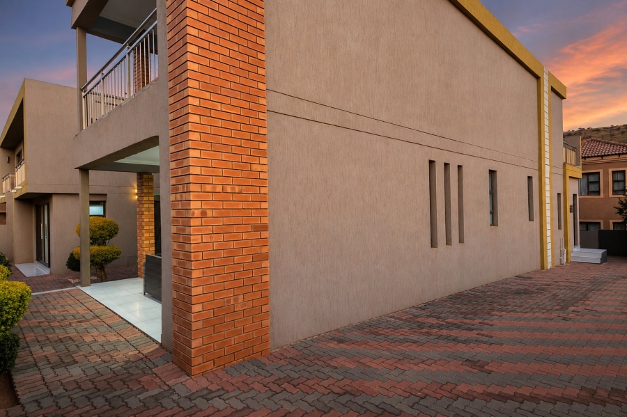 6 Bedroom Property for Sale in Amandasig Gauteng