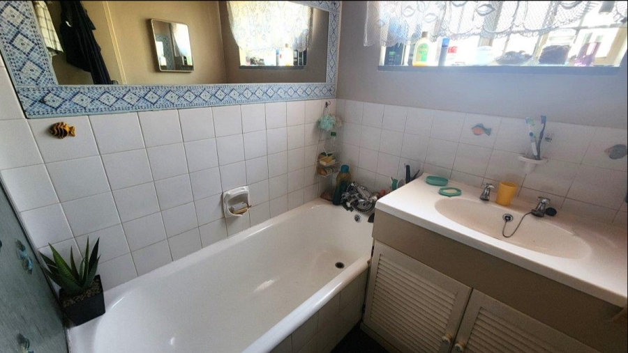 3 Bedroom Property for Sale in Woodmere Gauteng