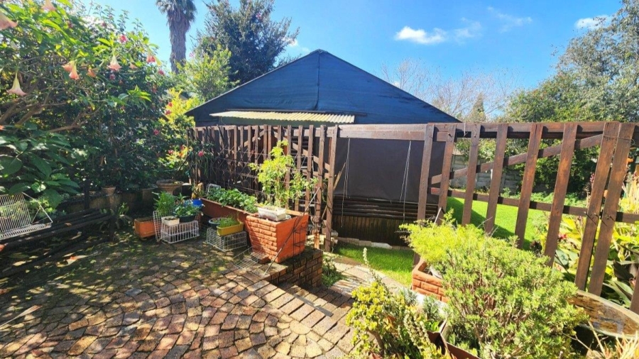 3 Bedroom Property for Sale in Woodmere Gauteng