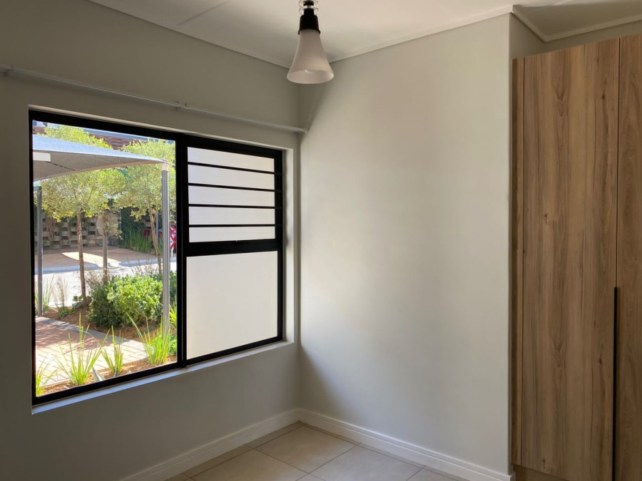 To Let 3 Bedroom Property for Rent in Mulbarton Gauteng