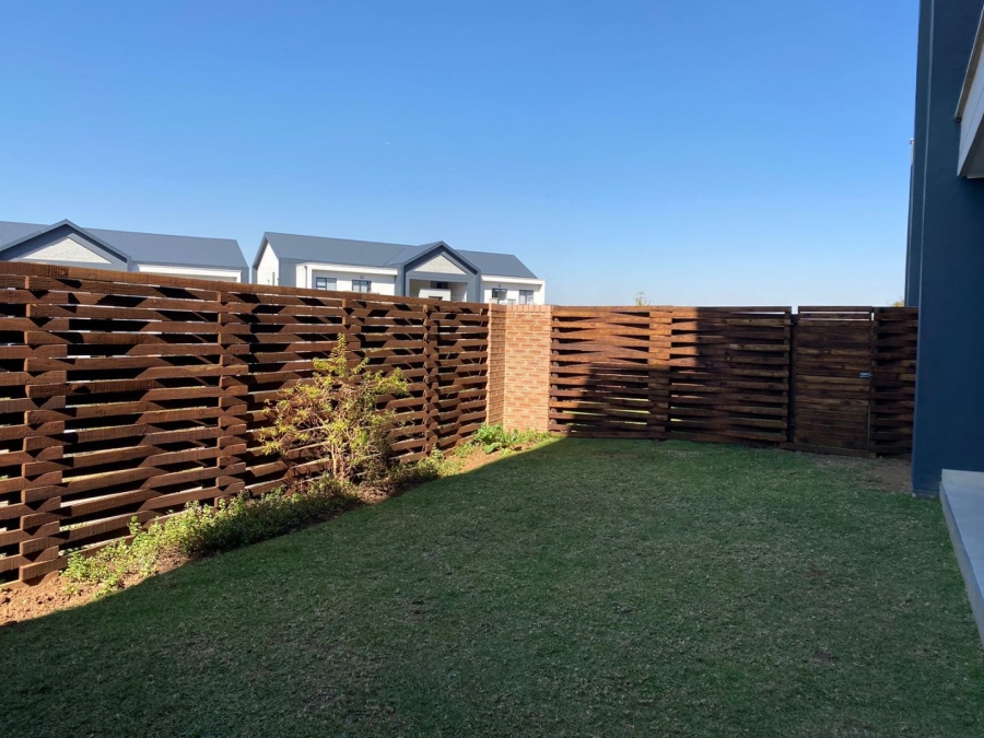 To Let 3 Bedroom Property for Rent in Mulbarton Gauteng