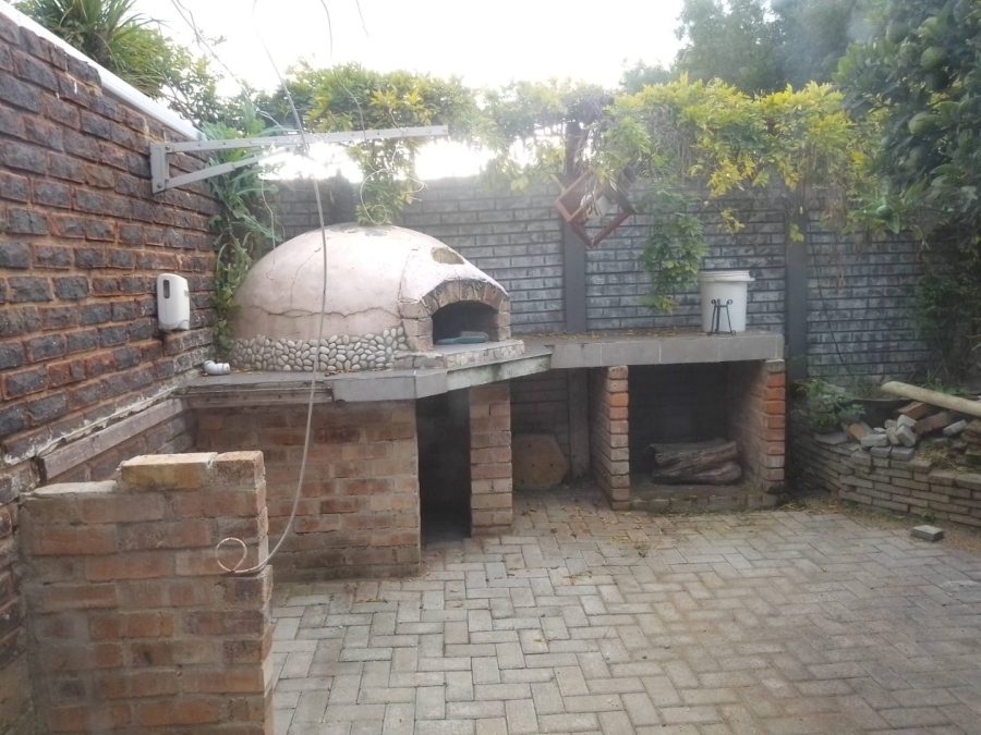 2 Bedroom Property for Sale in Tamara Park Gauteng