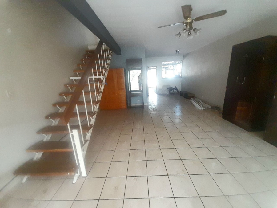 2 Bedroom Property for Sale in Tamara Park Gauteng