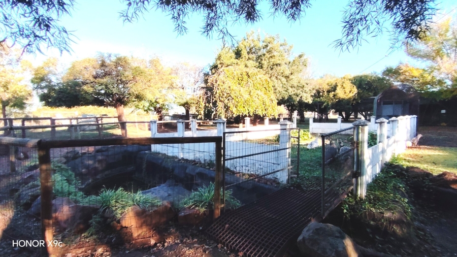 Commercial Property for Sale in Sherman Park Gauteng