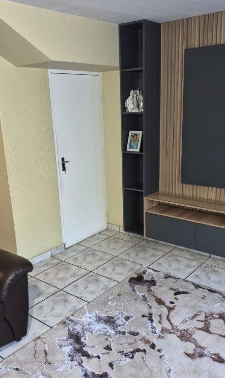 3 Bedroom Property for Sale in Birchleigh North Gauteng