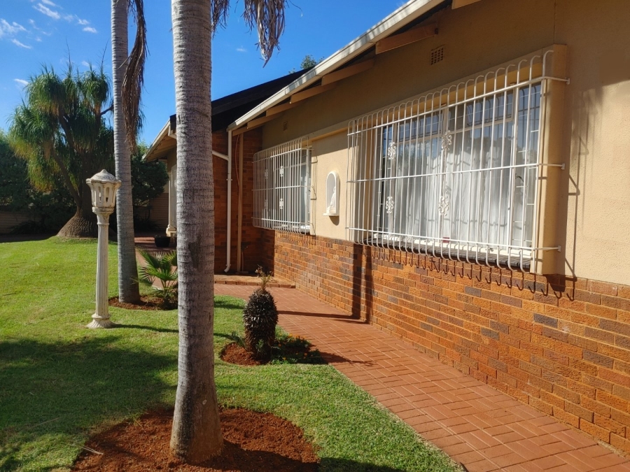 3 Bedroom Property for Sale in Sinoville Gauteng
