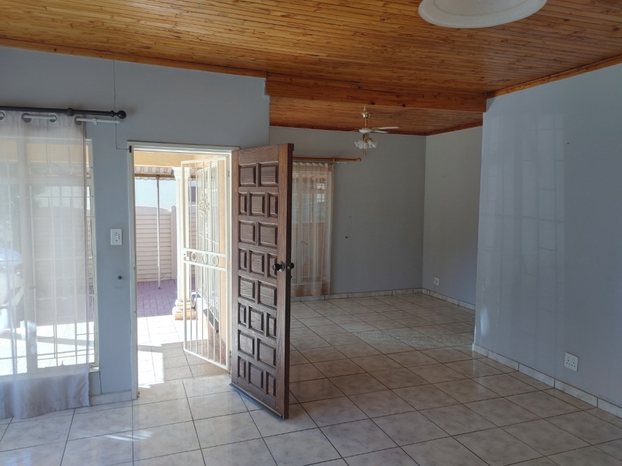 3 Bedroom Property for Sale in Sinoville Gauteng