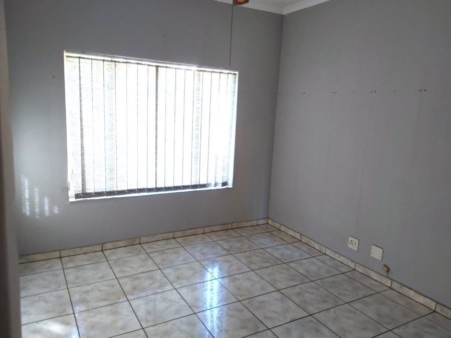 3 Bedroom Property for Sale in Sinoville Gauteng