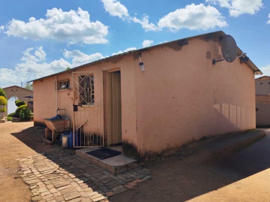 2 Bedroom Property for Sale in Soshanguve K Gauteng
