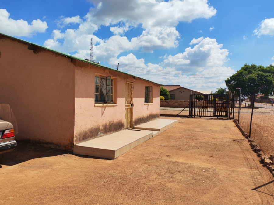 2 Bedroom Property for Sale in Soshanguve K Gauteng