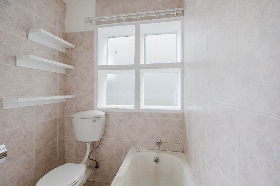 2 Bedroom Property for Sale in Mulbarton Gauteng