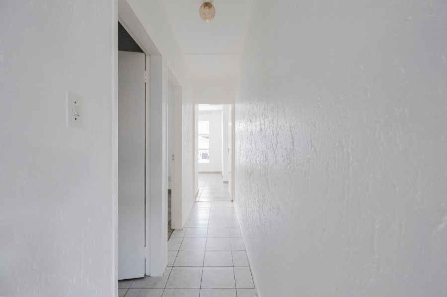 2 Bedroom Property for Sale in Mulbarton Gauteng