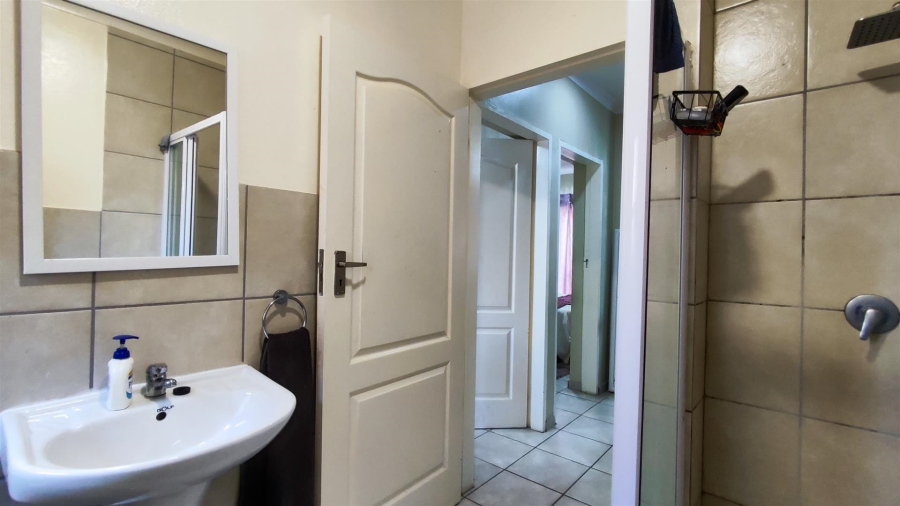 2 Bedroom Property for Sale in Rynfield A H Gauteng