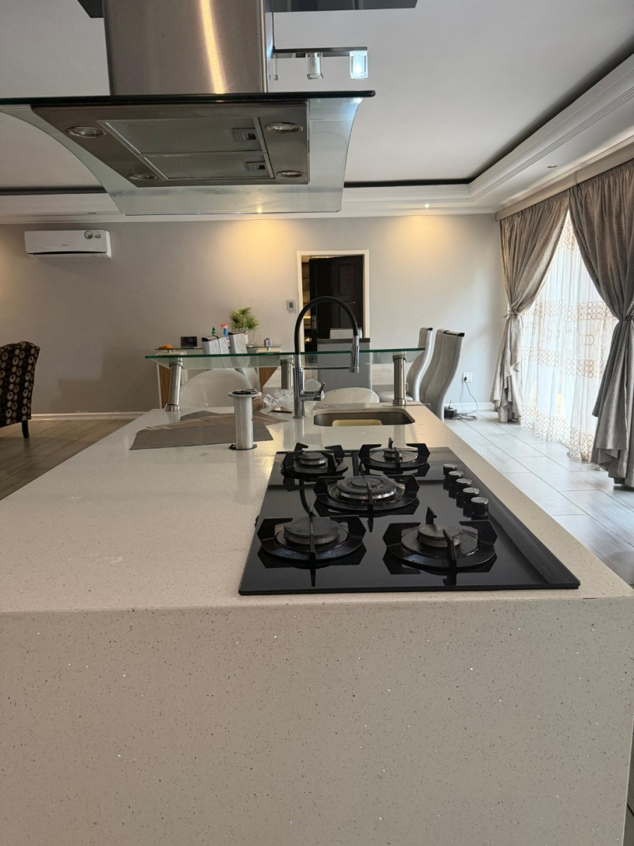 5 Bedroom Property for Sale in Lyndhurst Gauteng