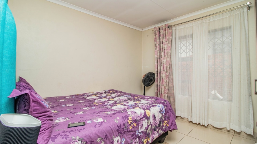 3 Bedroom Property for Sale in Clayville Gauteng