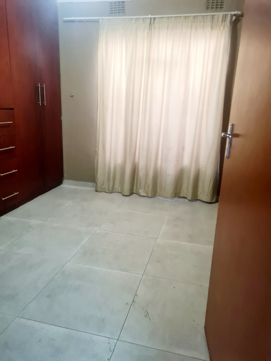 To Let 3 Bedroom Property for Rent in Sharpeville Gauteng