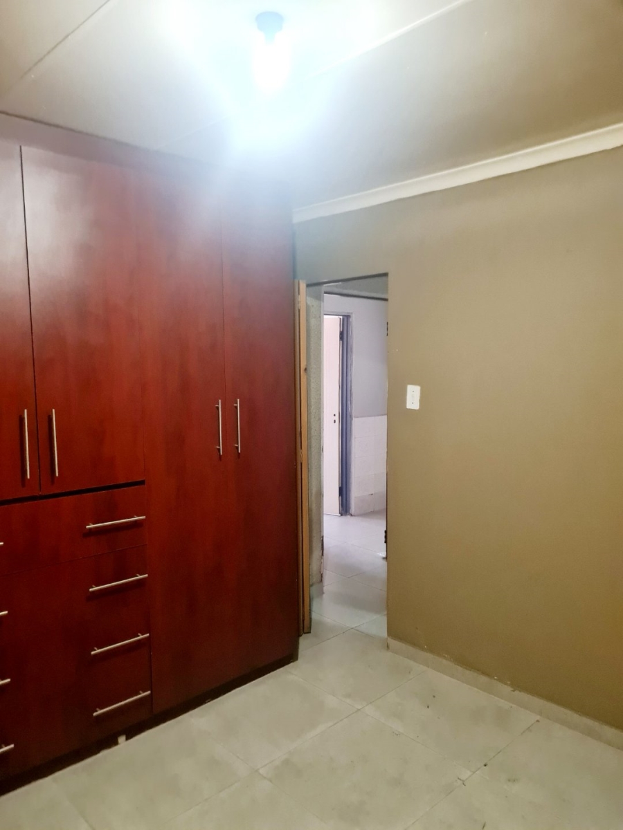 To Let 3 Bedroom Property for Rent in Sharpeville Gauteng