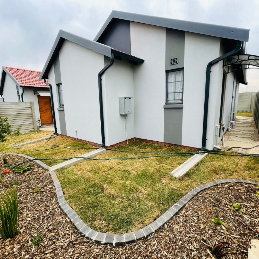 3 Bedroom Property for Sale in Sky City Gauteng