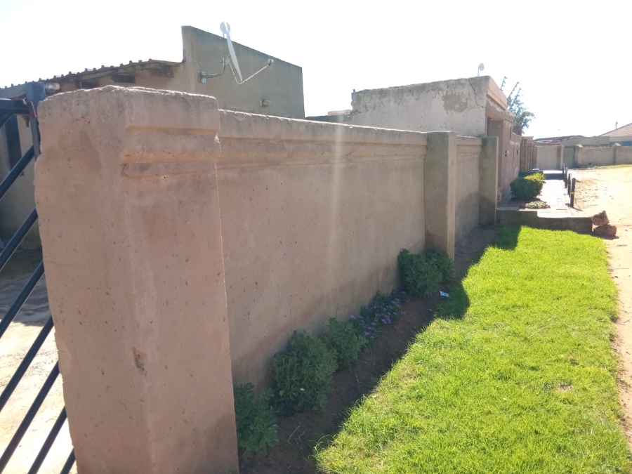 1 Bedroom Property for Sale in Vosloorus Ext 20 Gauteng