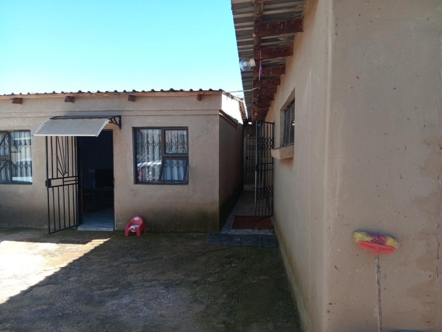 1 Bedroom Property for Sale in Vosloorus Ext 20 Gauteng