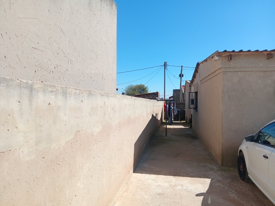 1 Bedroom Property for Sale in Vosloorus Ext 20 Gauteng