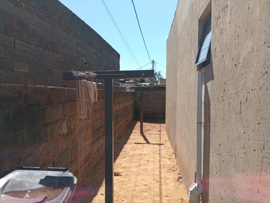 1 Bedroom Property for Sale in Vosloorus Ext 20 Gauteng