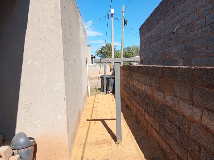 1 Bedroom Property for Sale in Vosloorus Ext 20 Gauteng