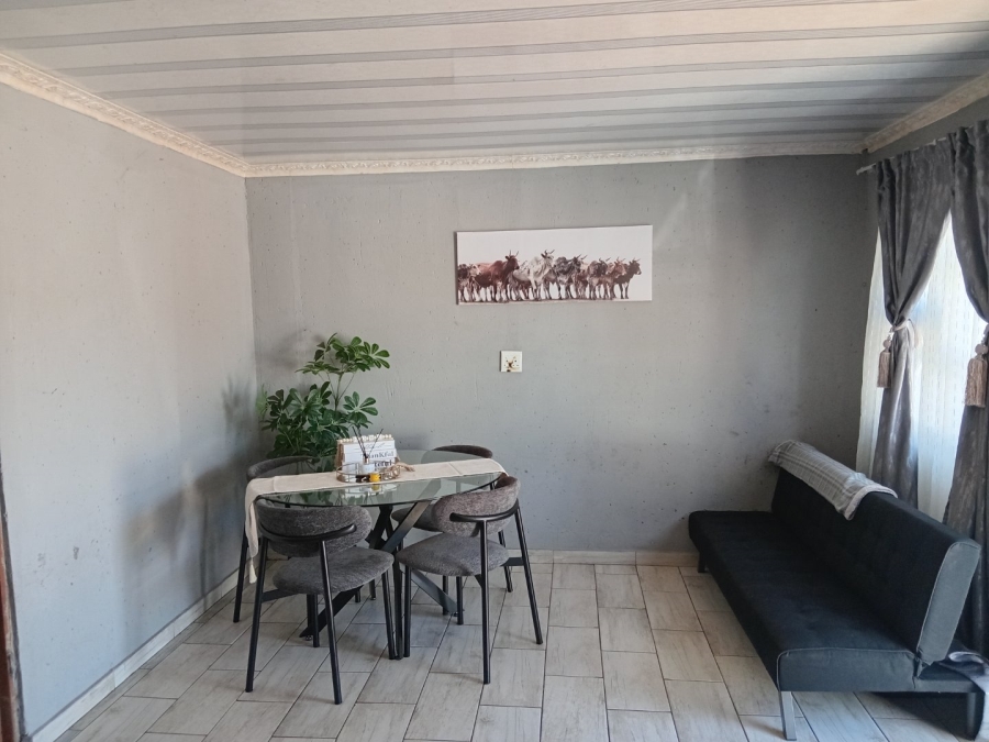 1 Bedroom Property for Sale in Vosloorus Ext 20 Gauteng