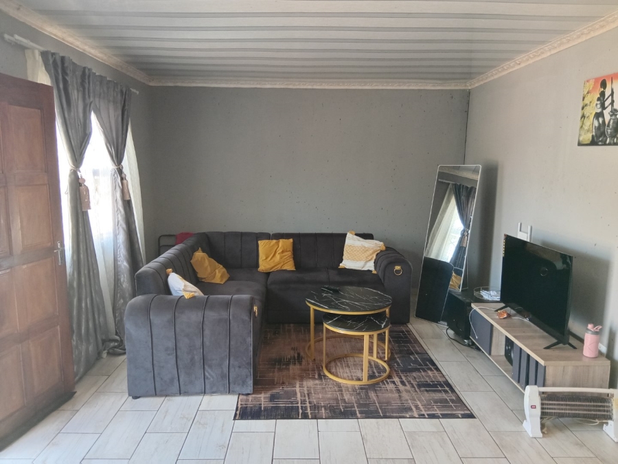 1 Bedroom Property for Sale in Vosloorus Ext 20 Gauteng