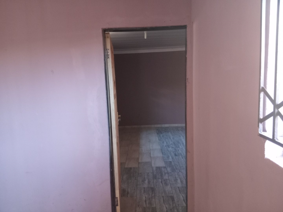 1 Bedroom Property for Sale in Vosloorus Ext 20 Gauteng