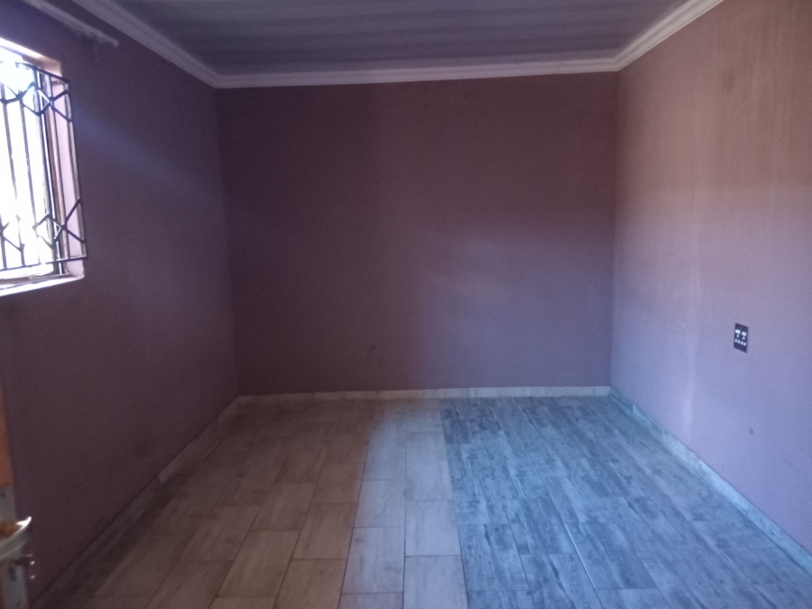 1 Bedroom Property for Sale in Vosloorus Ext 20 Gauteng