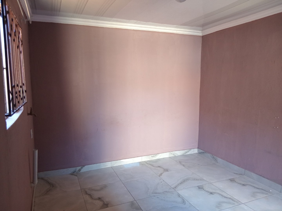 1 Bedroom Property for Sale in Vosloorus Ext 20 Gauteng