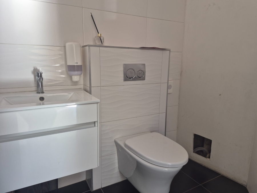 To Let Commercial Property for Rent in Edenburg Gauteng