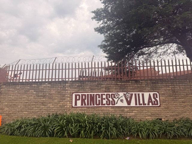 2 Bedroom Property for Sale in Princess A H Gauteng