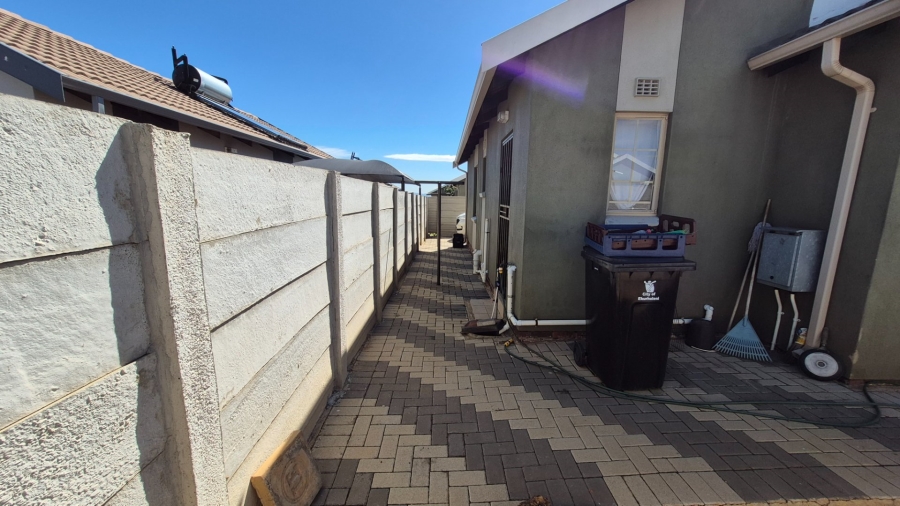 3 Bedroom Property for Sale in Sky City Gauteng
