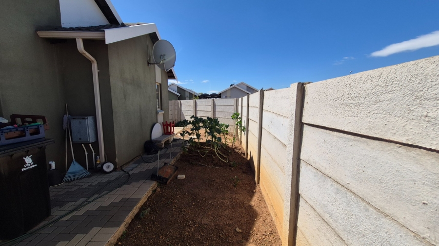 3 Bedroom Property for Sale in Sky City Gauteng