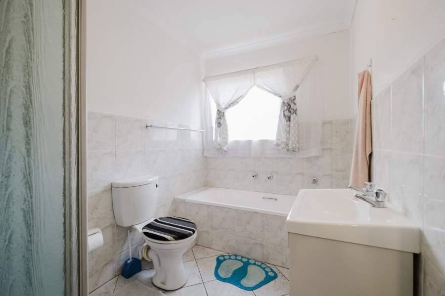 3 Bedroom Property for Sale in Liefde en Vrede Gauteng
