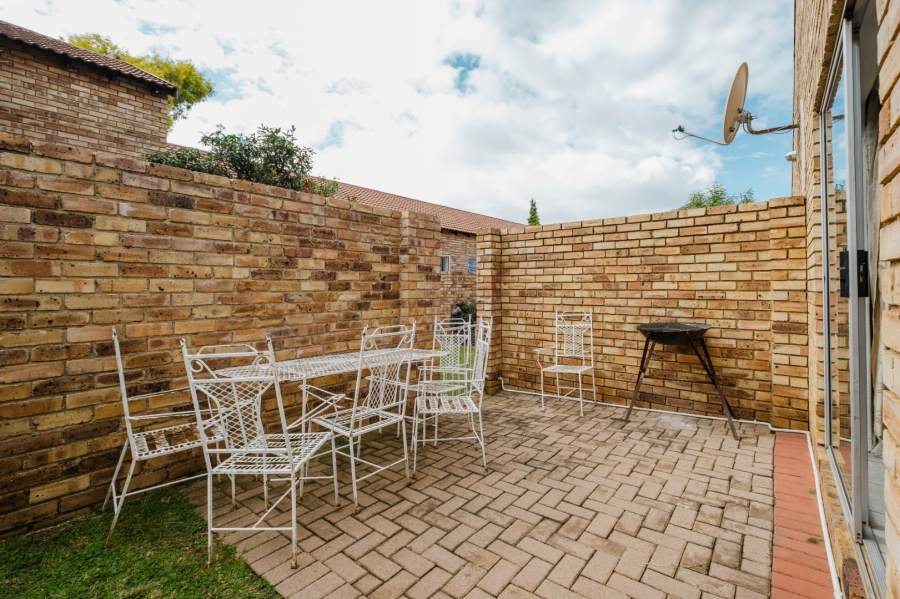 3 Bedroom Property for Sale in Liefde en Vrede Gauteng
