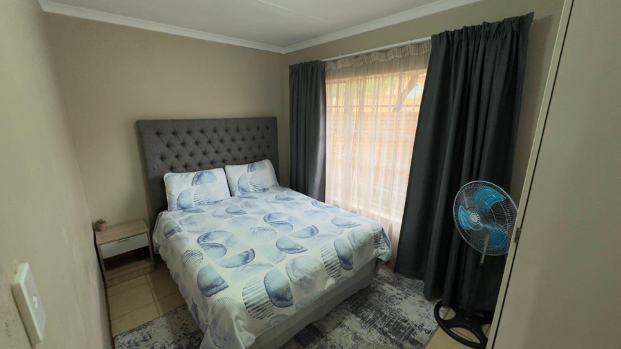 2 Bedroom Property for Sale in The Reeds Gauteng