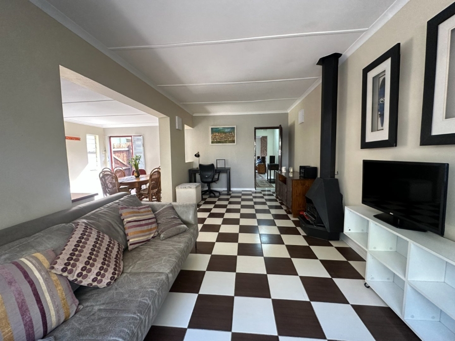 1 Bedroom Property for Sale in Highlands North Gauteng