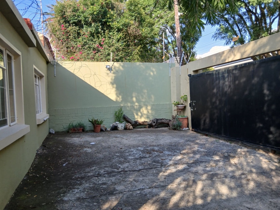 1 Bedroom Property for Sale in Highlands North Gauteng