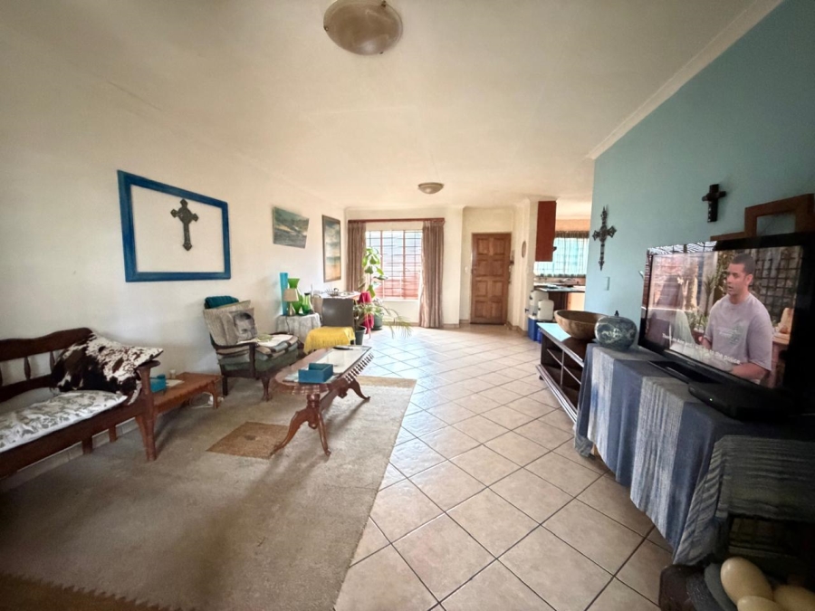 2 Bedroom Property for Sale in Rooihuiskraal North Gauteng