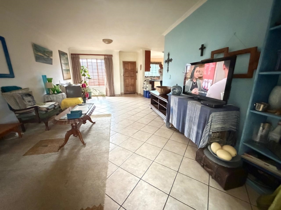 2 Bedroom Property for Sale in Rooihuiskraal North Gauteng