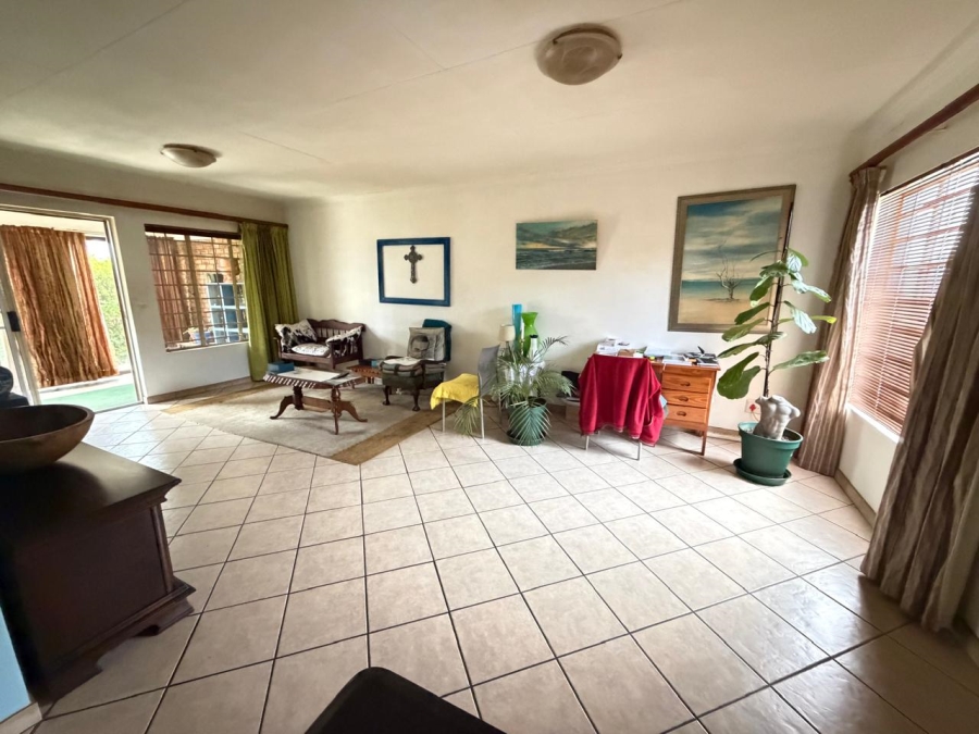2 Bedroom Property for Sale in Rooihuiskraal North Gauteng
