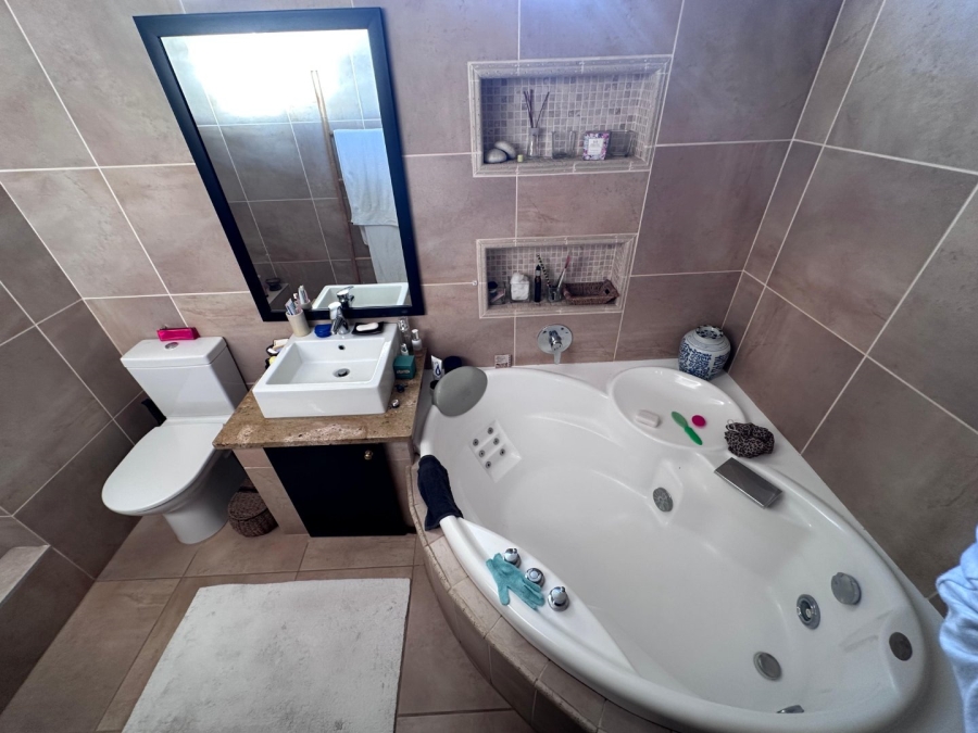 3 Bedroom Property for Sale in Sandton Central Gauteng