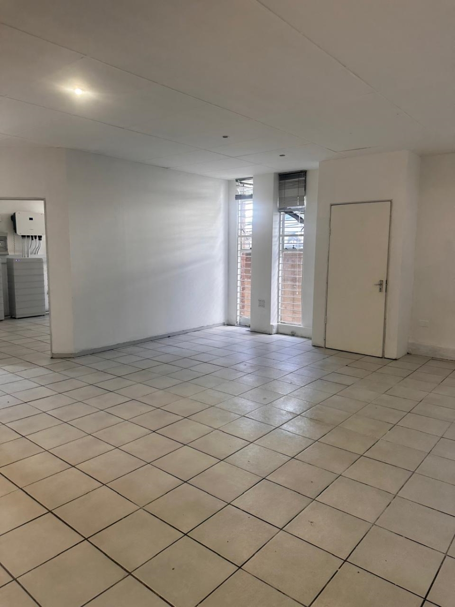 To Let Commercial Property for Rent in St Andrews Gauteng