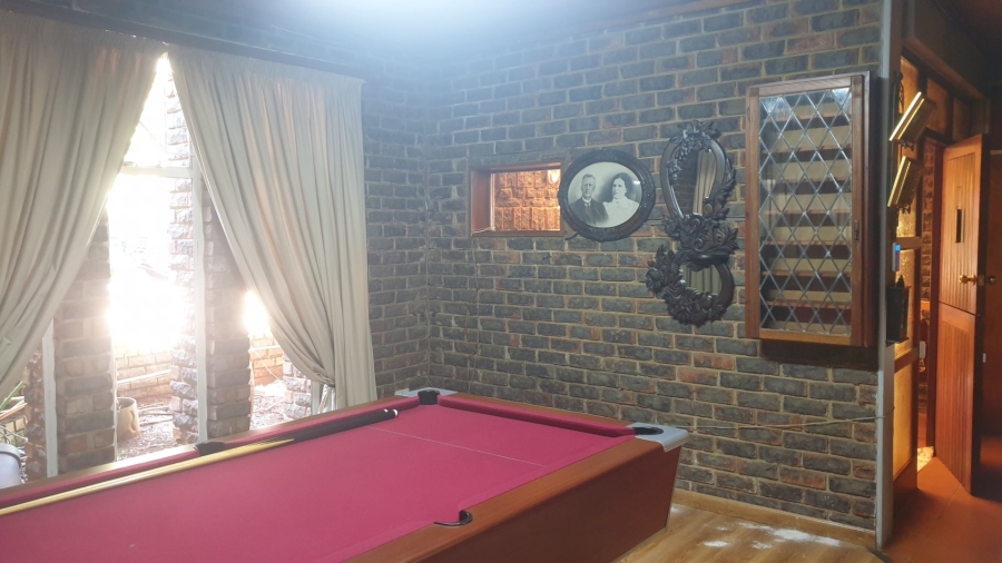 5 Bedroom Property for Sale in Eldoraigne Gauteng
