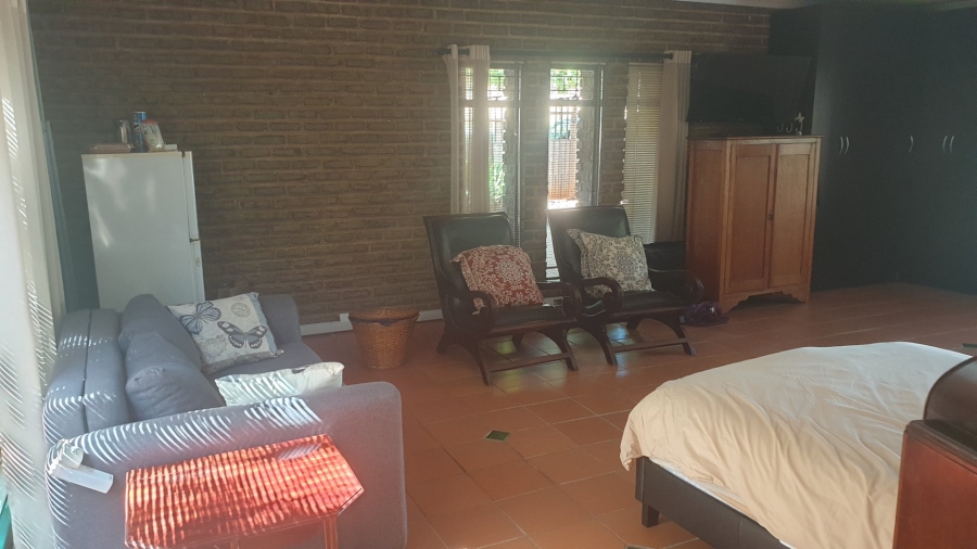 5 Bedroom Property for Sale in Eldoraigne Gauteng
