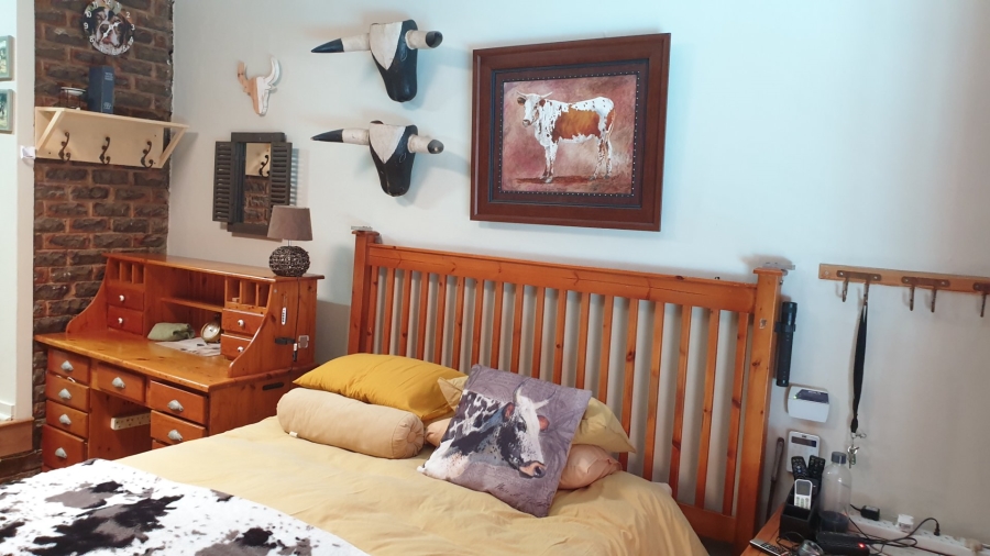 5 Bedroom Property for Sale in Eldoraigne Gauteng