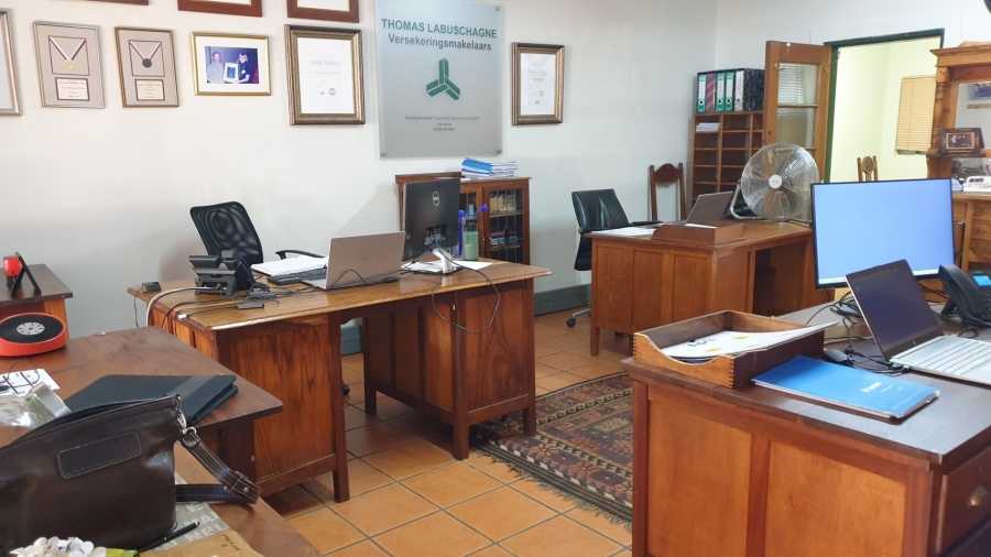 5 Bedroom Property for Sale in Eldoraigne Gauteng